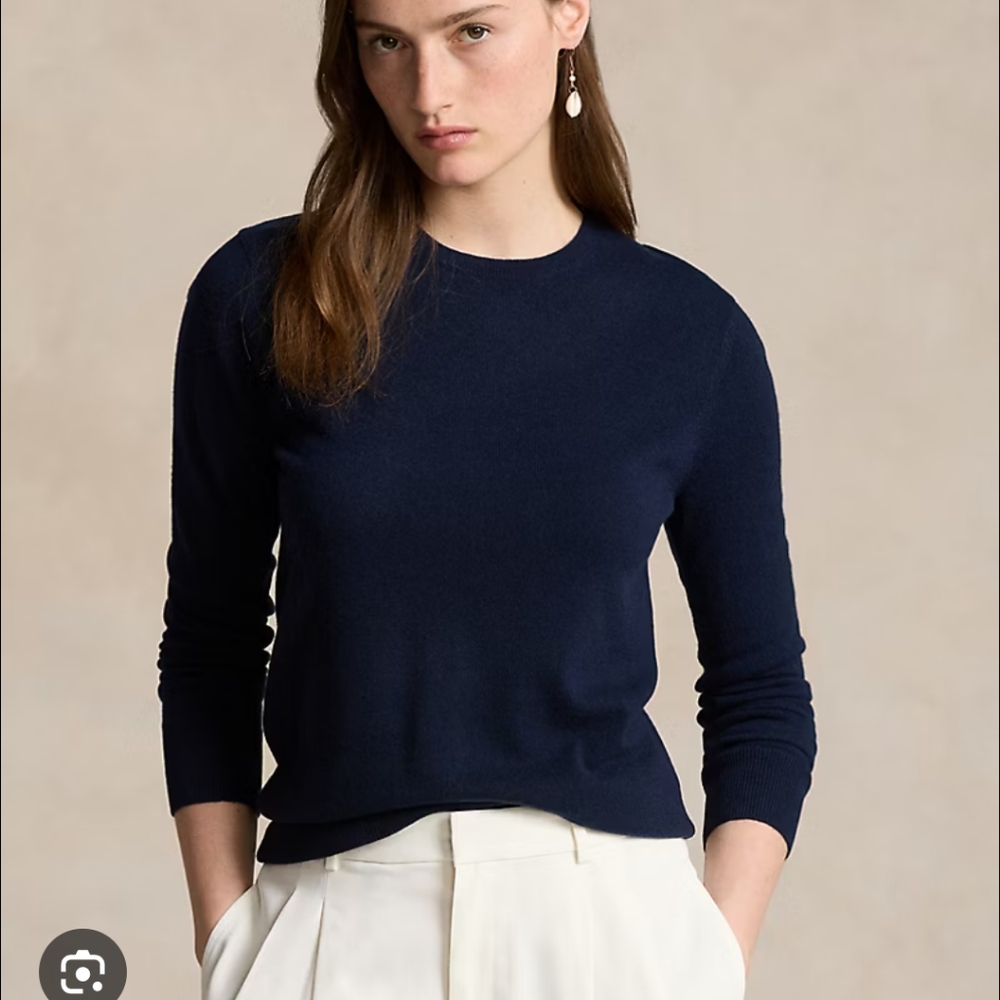 Babaton cashmere elegant soft sweater… beautiful 
Perfect condition